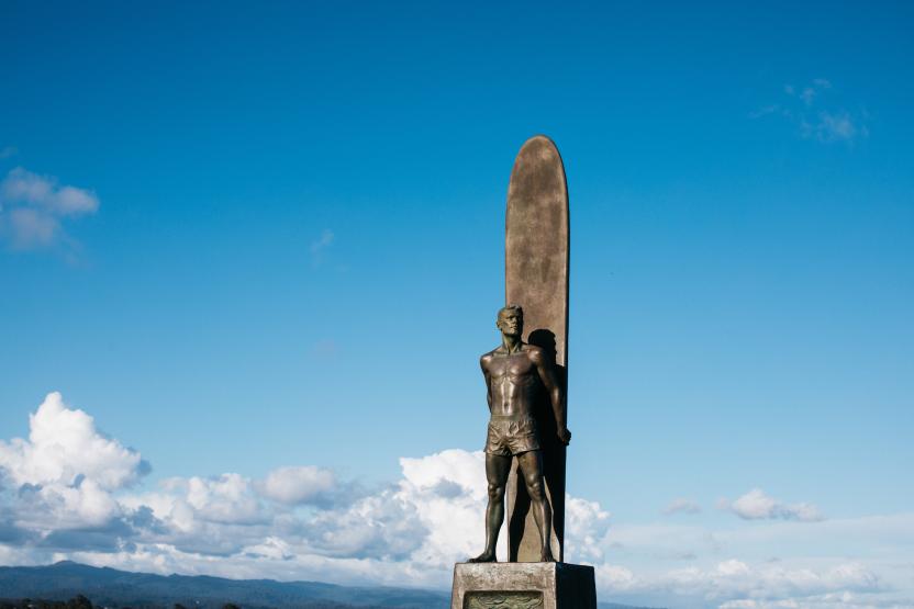surfer statue on west cliff drive